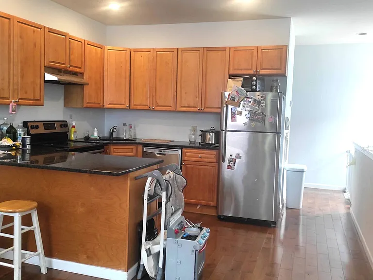 1738 Reed St — Photo 7