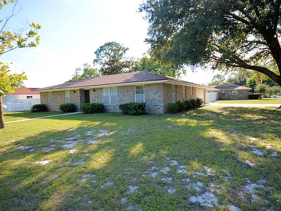 4th image of 2813 Thomas Ct