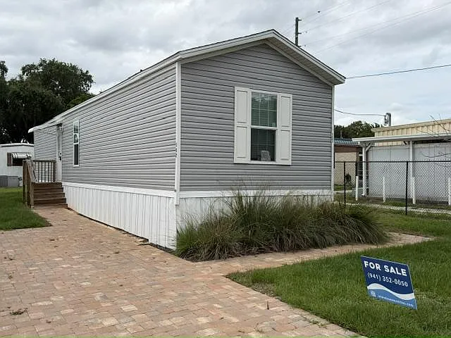157 Lakeside Garden Cir #157 — Photo 15