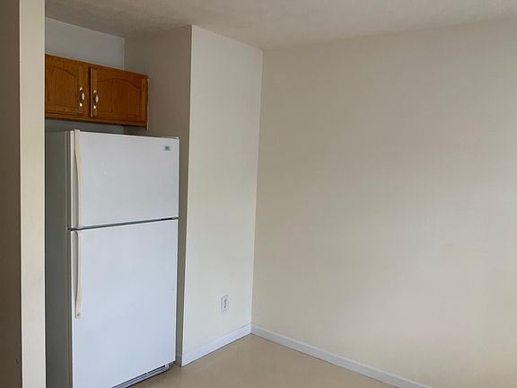 4th image of 149 Courtney Ln