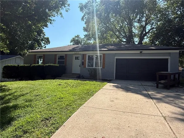 16917 E Cogan Rd, Independence, MO 64055
