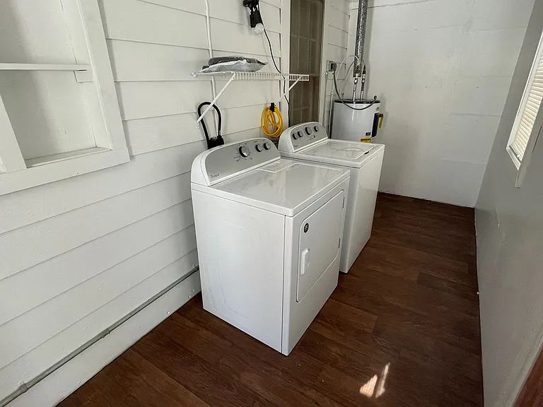 1111 Seminary Ave — Photo 14