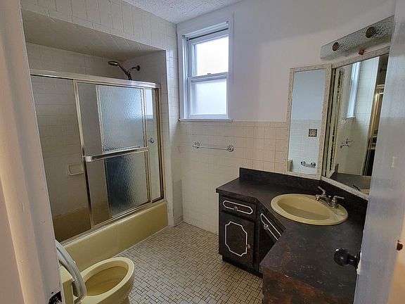5th image of 23 Lentz Ave Floor 1