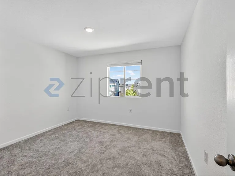 580 Rosedale Way — Photo 22
