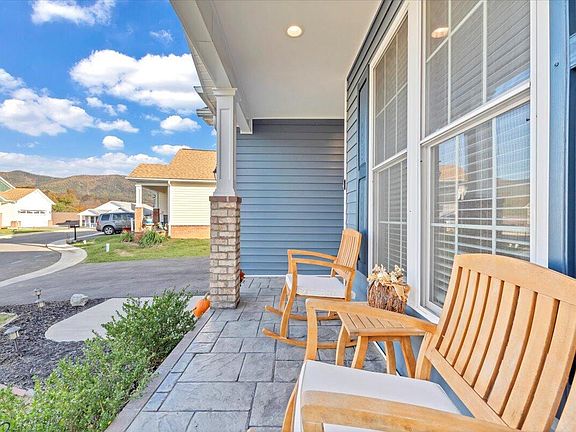 5th image of 1358 Swansea Ct