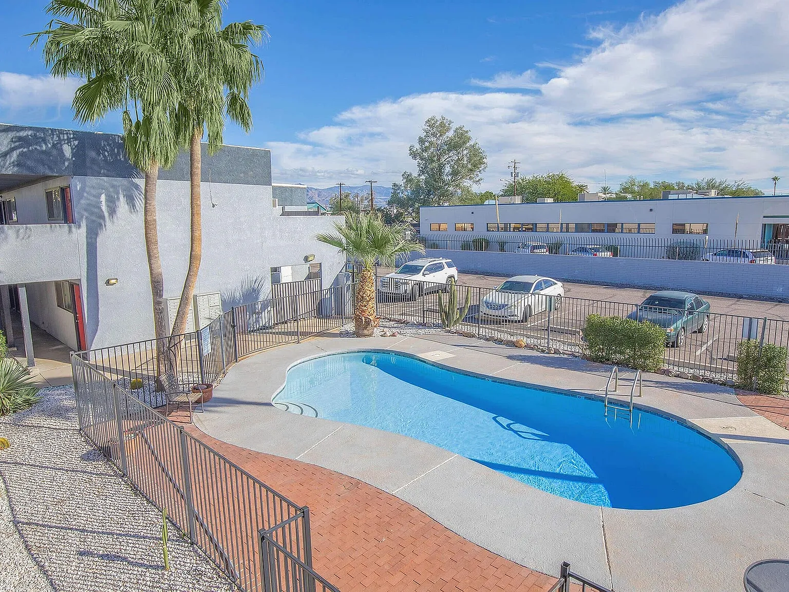 AZ Commons — Photo 1