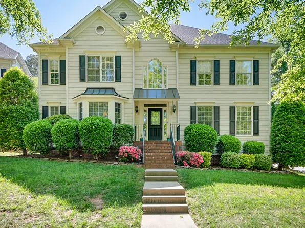 16028 Hallaton Dr, Huntersville, NC 28078