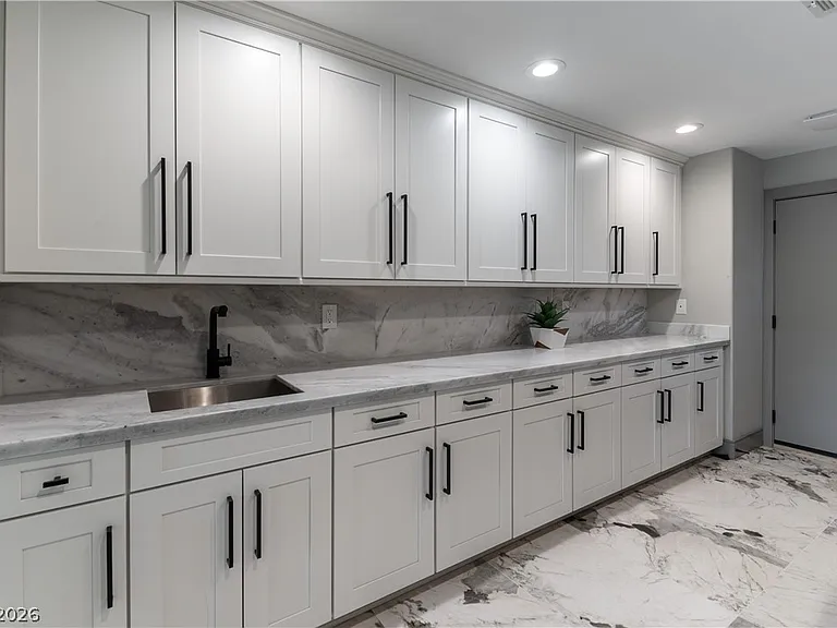 7880 Dana Point Ct — Photo 44