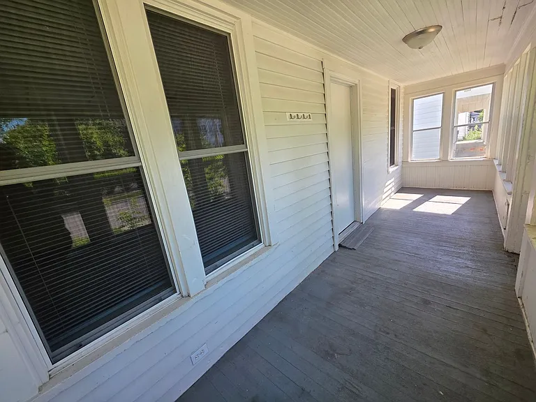 826 W Elsie St — Photo 3