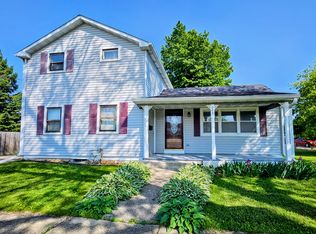 203 N Page St, Harvard, IL 60033