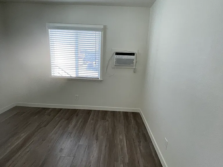 1150 S Mariposa Ave #3 — Photo 11