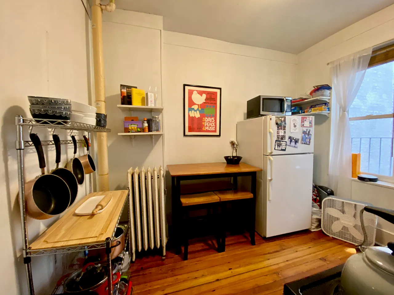 2 bed, 800 sqft, $3,600 — Photo 3