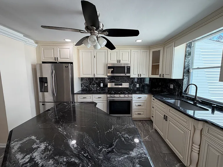 321 Grant Ave #321 — Photo 2