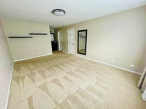 450 Valley Dr #201 — Photo 12