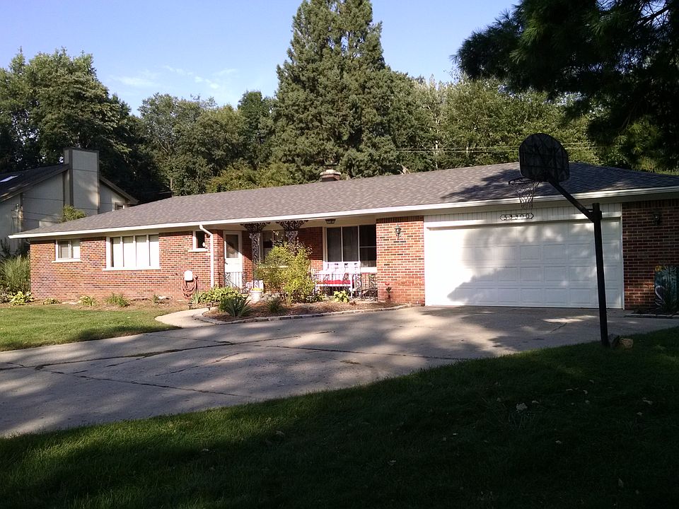 1st image of 53300 Suzanne Ave