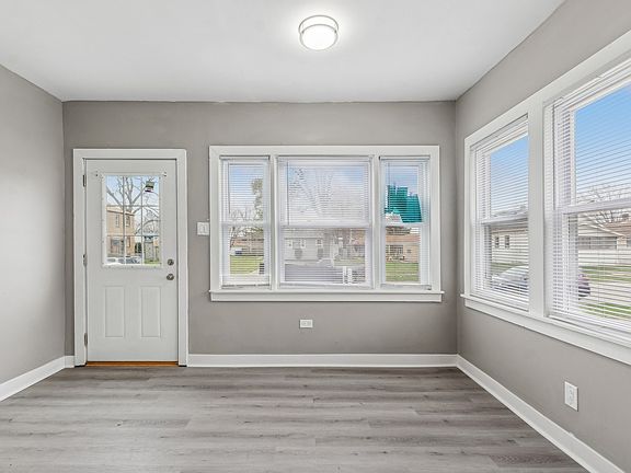 5th image of 590 Price Ave
