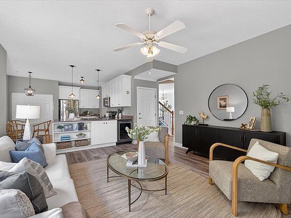 5th image of 1415 Black River Dr