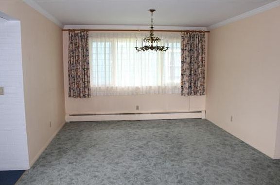 4th image of 44 Stearns Ave