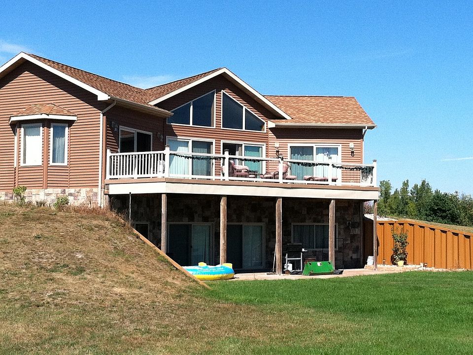 2nd image of 741 39th Pl S