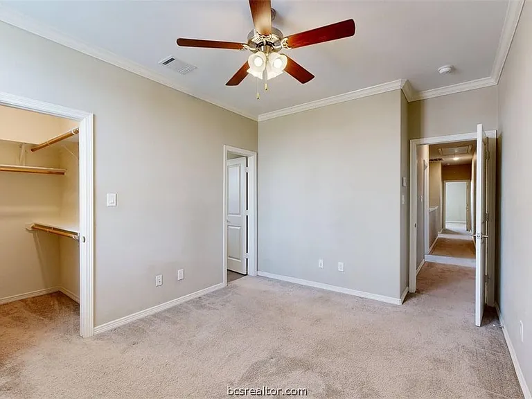 2027 Harvey Mitchell Pkwy S — Photo 12