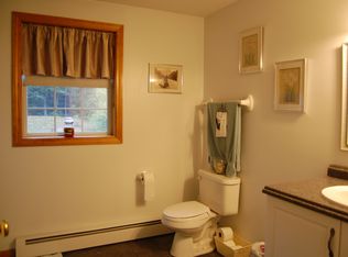 1088 Alger St, Winchendon, MA 01475
