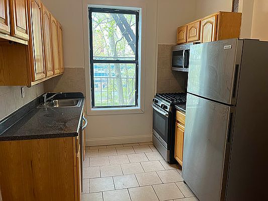 1st image of 936 Saint Nicholas Ave #3G