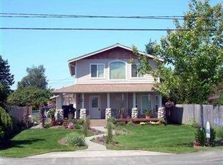 1075 Mitchell Ave, Blaine, WA 98230