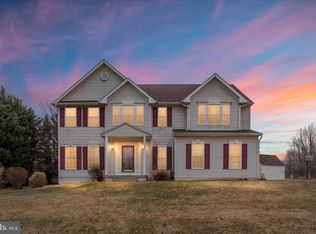 25 Englewood Ter, Martinsburg, WV 25403