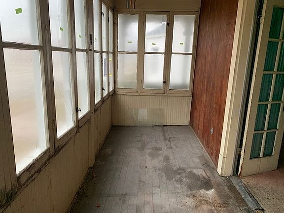 5th image of 708 S 6th Ave