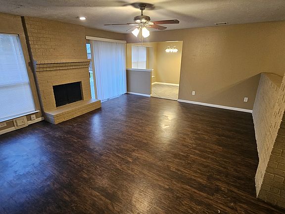 5th image of 5526 Longforest Dr