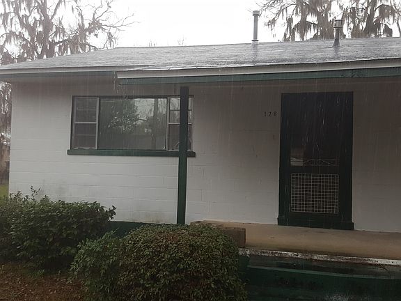 2nd image of 128 NE Mandina Ave