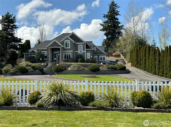 8614 72nd Avenue E, Puyallup, WA 98371