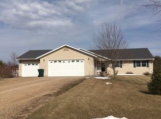 6261 Rolling Meadow Dr, Amherst, WI 54406