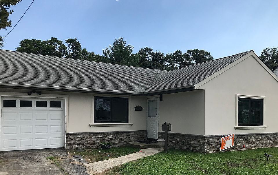 2nd image of 1761 Hancock St