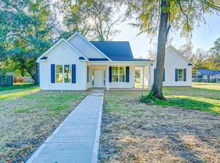855 Academy Ave, Waynesboro, GA 30830
