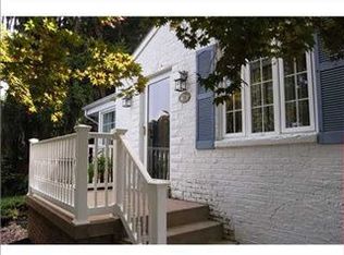 352 Dale Rd, Bethel Park, PA 15102