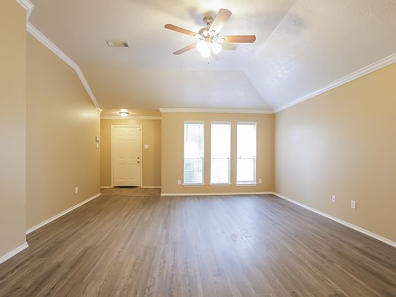 5th image of 2647 Tinas Terrace Dr
