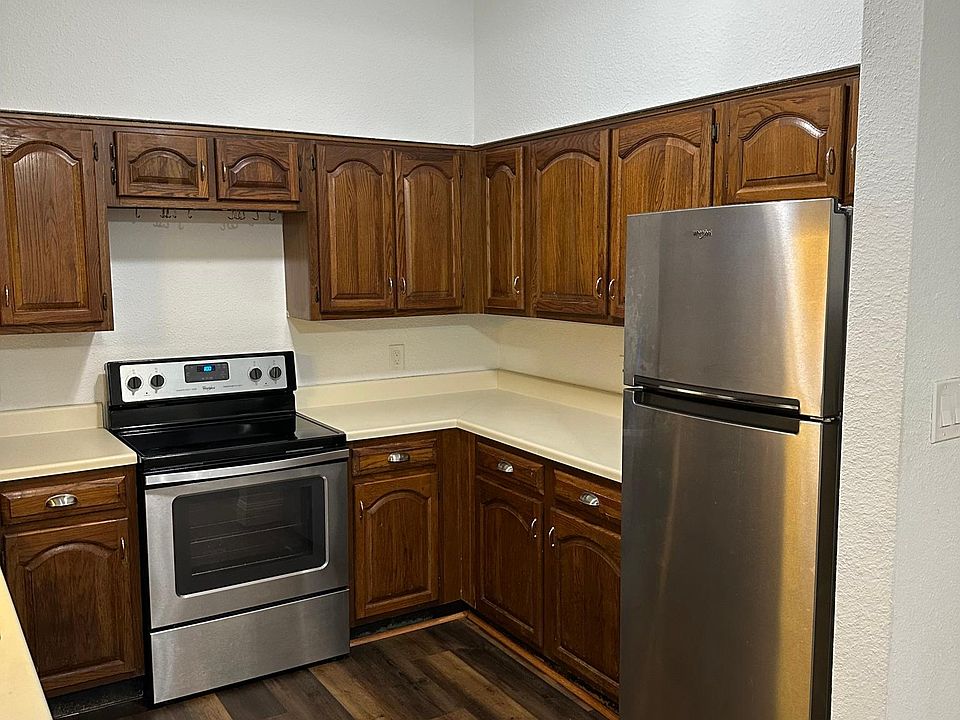 1st image of 1910 Robbins Pl APT 103