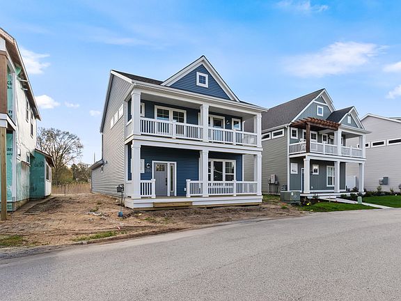 3rd image of 1024 S Cove Cir