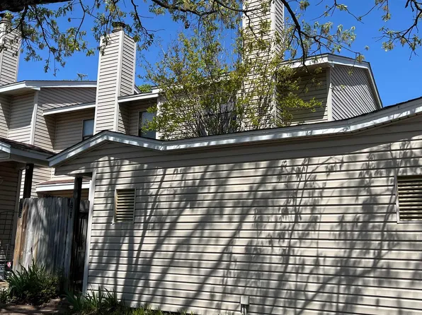 1 Shelby Rd #202, Sherwood, AR 72120