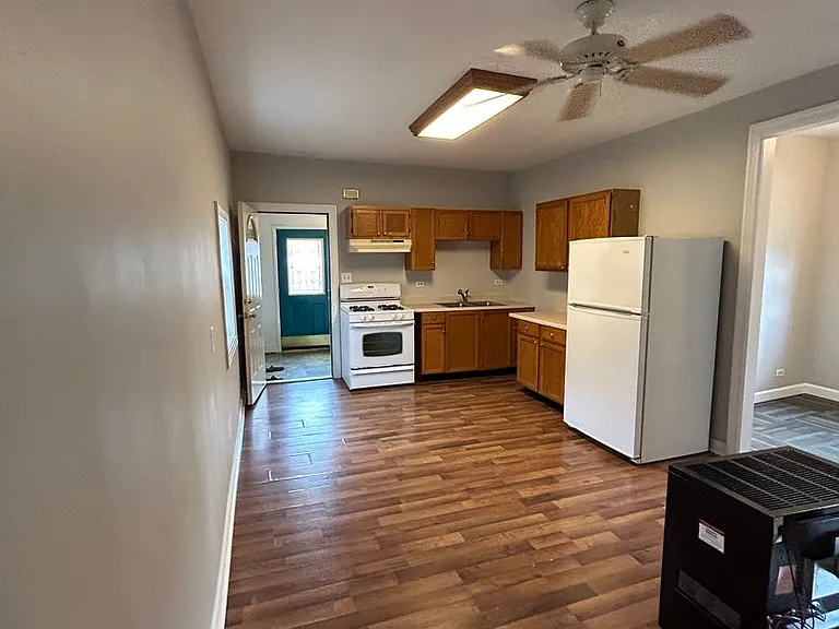 1243 W 32nd St #2R — Photo 1