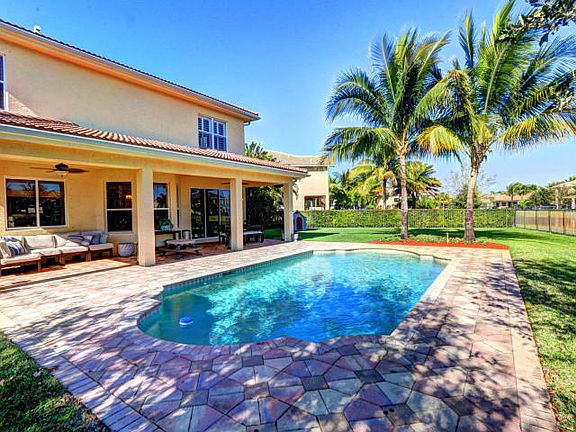 Home For Sale In Canyon Springs