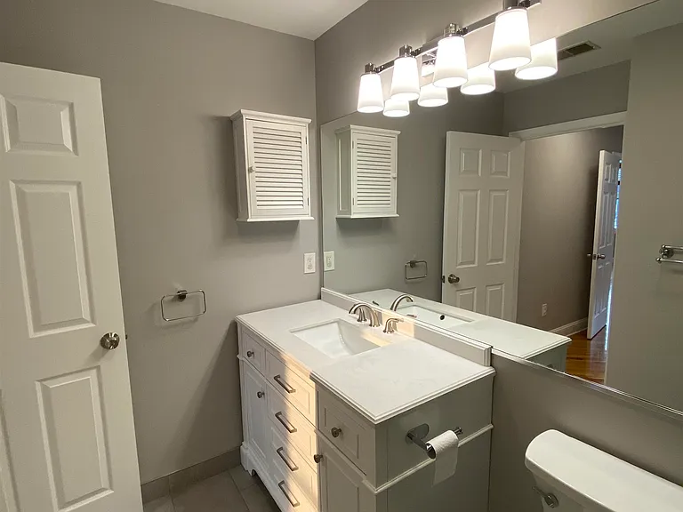 915 Madison St #6C — Photo 11