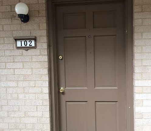 2nd image of 910 Sandefur St APT 102