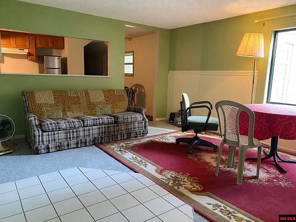 2nd image of 534 Oakley Rd