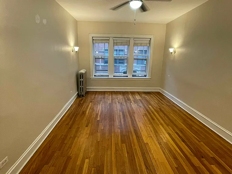 1372 W Estes Ave #1N — Photo 1