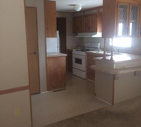 5th image of 59610 Glenmore Ave