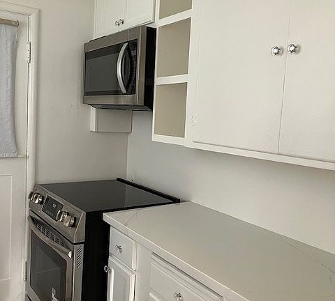 5th image of 391 Fairmount Ave