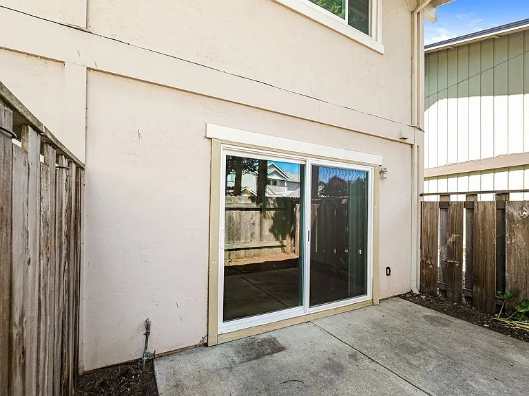 48 Lark Center Dr — Photo 19