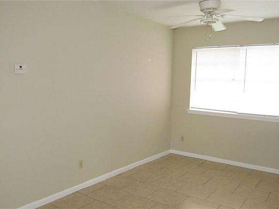3rd image of 4206 Easy St #B